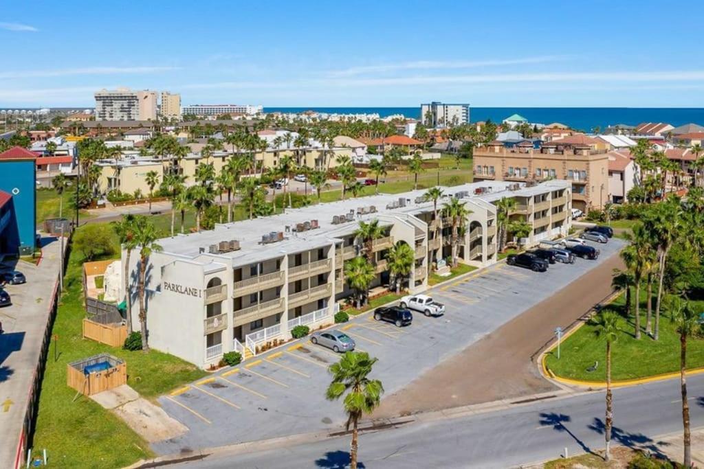 2 Bed 2 Bath Condo By Beach With Resort Pool South Padre Island Zewnętrze zdjęcie