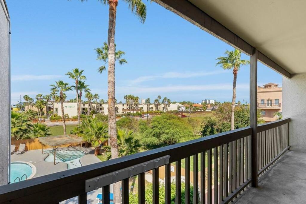 2 Bed 2 Bath Condo By Beach With Resort Pool South Padre Island Zewnętrze zdjęcie